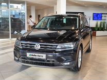 Volkswagen Tiguan 2.0 AMT, 2017, 124 500 км, с пробегом, цена 2 690 000 руб.