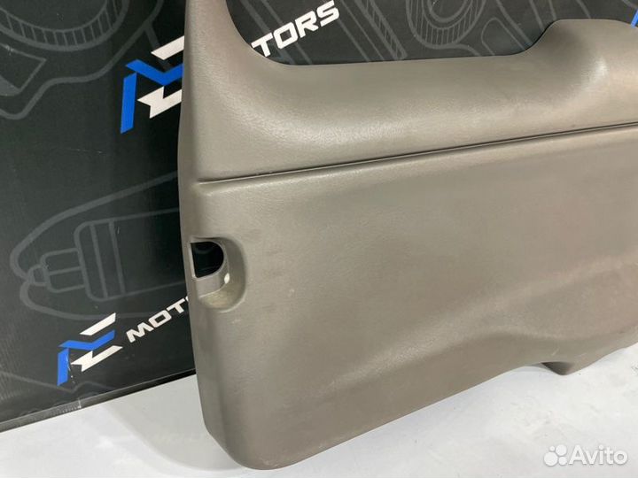 Обшивка крышки багажника Chevrolet Trailblazer