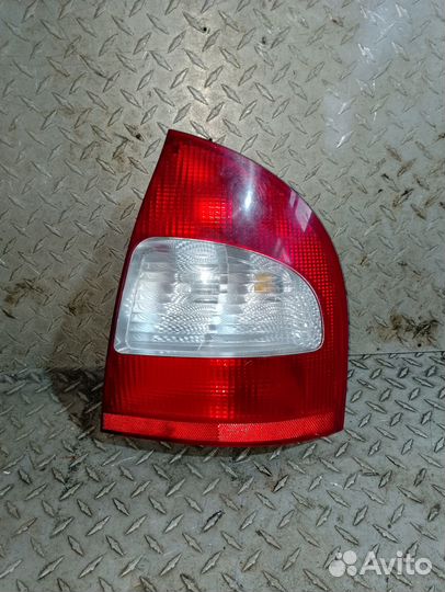 Фонарь задний правый на Калину (седан)