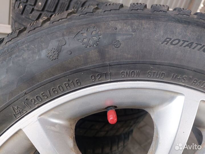 Kumho I'Zen KW22 205/60 R16