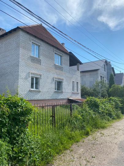 Дом 187 м² на участке 6 сот.