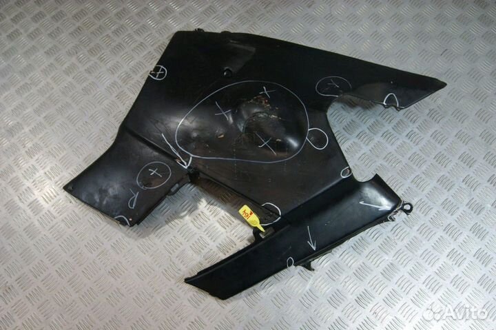 Пластик боковой Honda CBR600F2