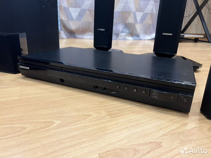 Домашний кинотеатр 5.1 Samsung HT-F453K. 1000 вт