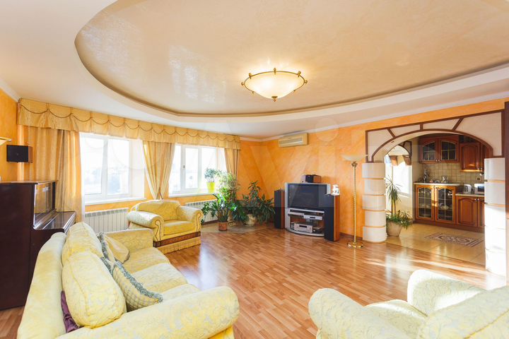 4-к. квартира, 155,8 м², 8/10 эт.