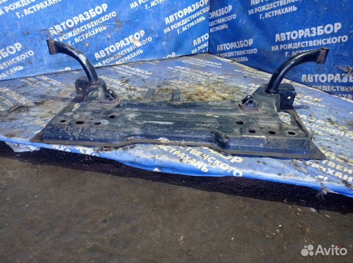 Передний подрамник Mazda Demio 2 хэтчбек ZJ-VE