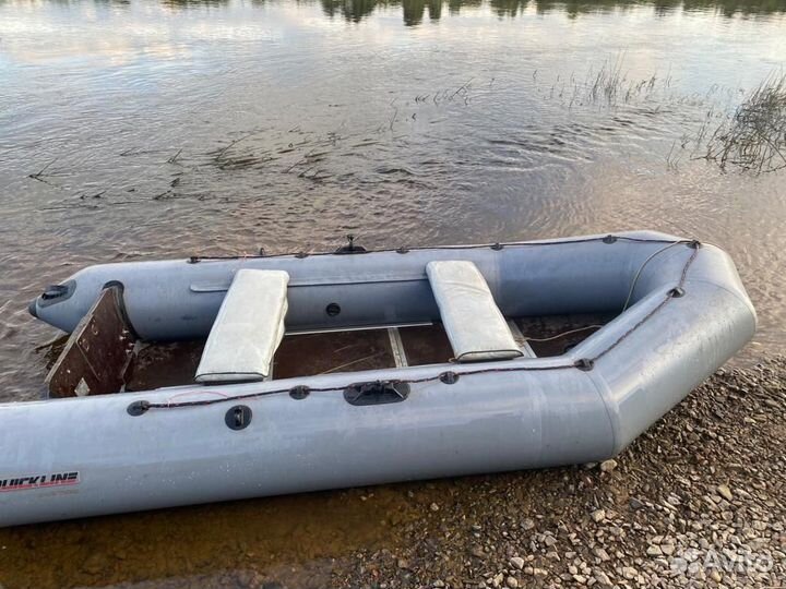 Лодка с мотором