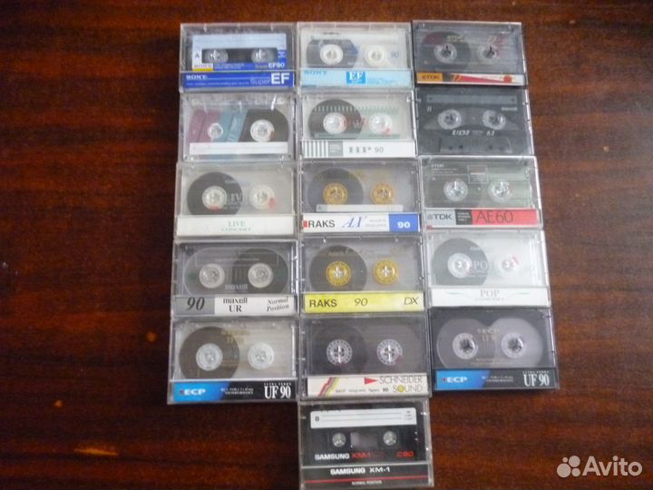 Аудиокассеты с записью с винила