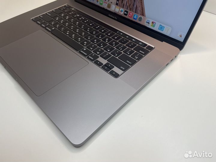 Новый macbook pro 16 2019 i9/32Gb 48 циклов