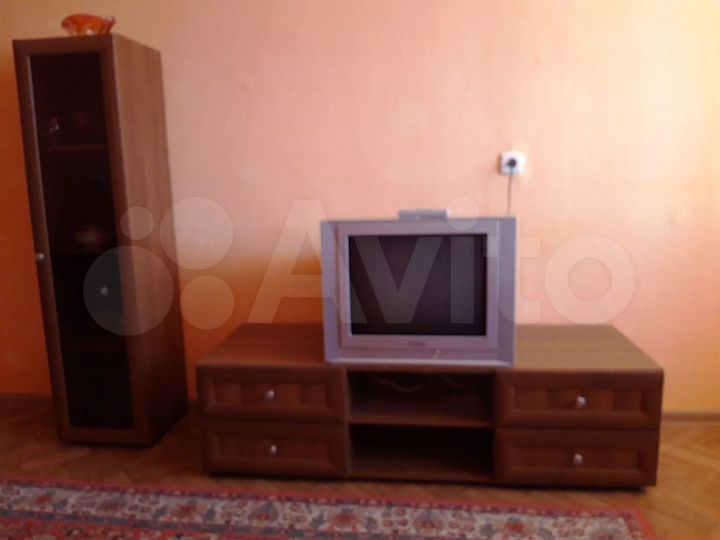 2-к. квартира, 52 м², 8/9 эт.