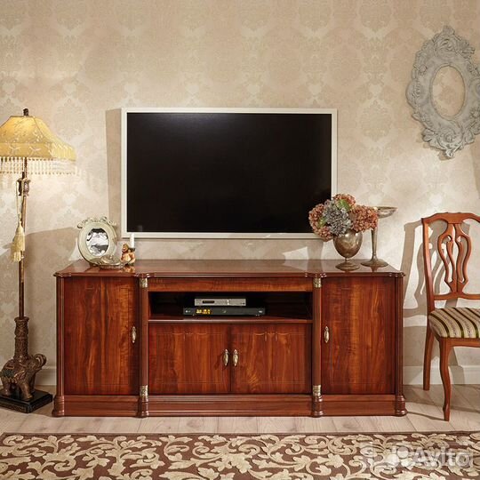 Тумба под телевизор арт.372