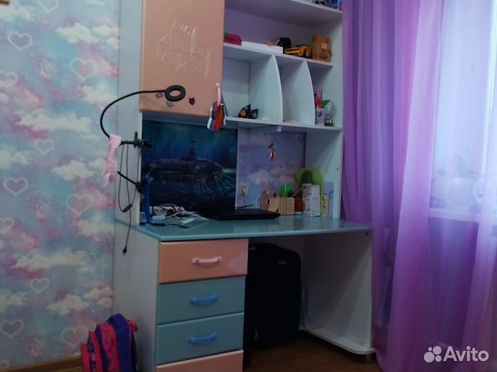 Письменный стол