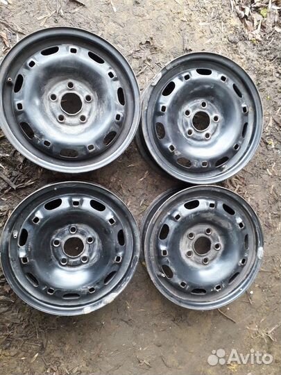 Фольксваген Поло Шкода Рапид R 14