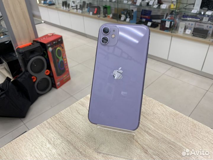 iPhone 11, 64 ГБ