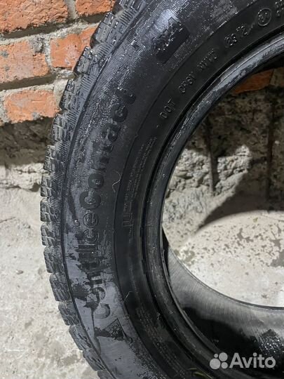 Continental Conti4x4IceContact 215/65 R16