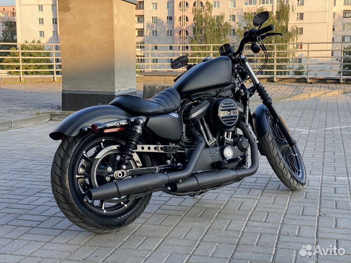 Harley-Davidson Sportster 883 Iron