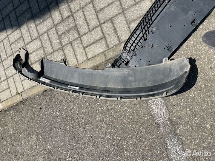 Юбка бампера задняя Audi A4