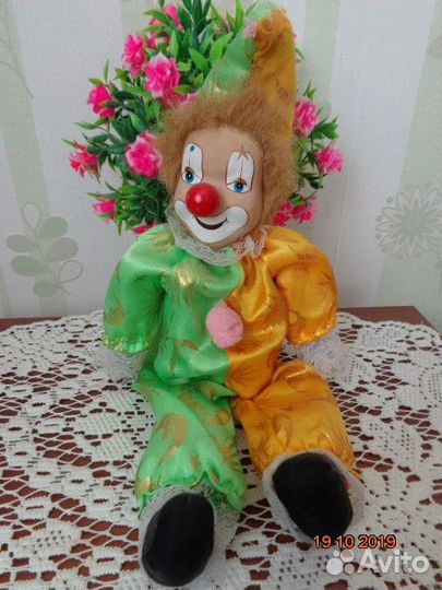 Клоуны фарфоровые