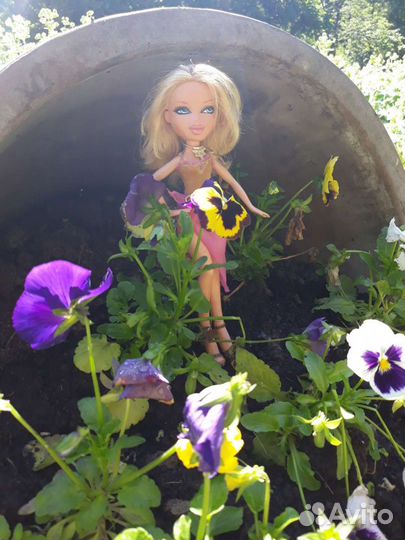 Кукла Bratz