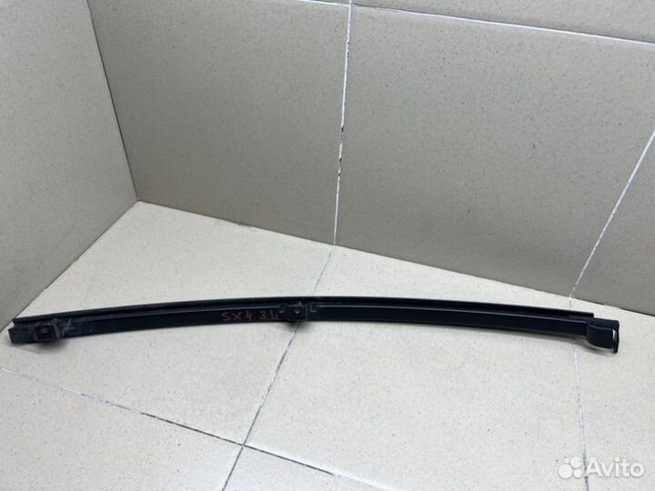 Направляющая стекла двери задняя левая Suzuki Sx4