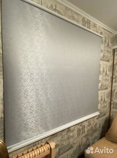 Рулонные шторы блэкаут в коробе B9099