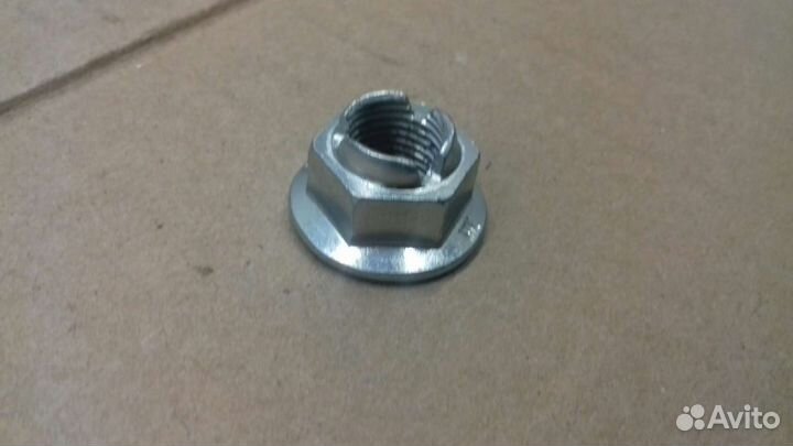 Гайка Nissan 01223S203E