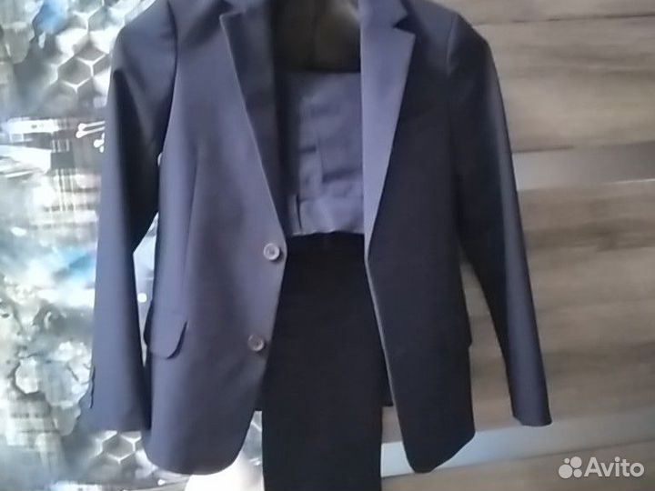 Школьный костюм