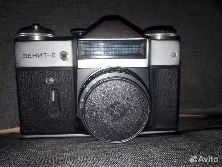 Плёночный фотоаппарат Зенит Е СССР