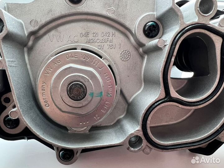 Помпа с термостатом VAG 04E121600CS Vw Audi Skoda