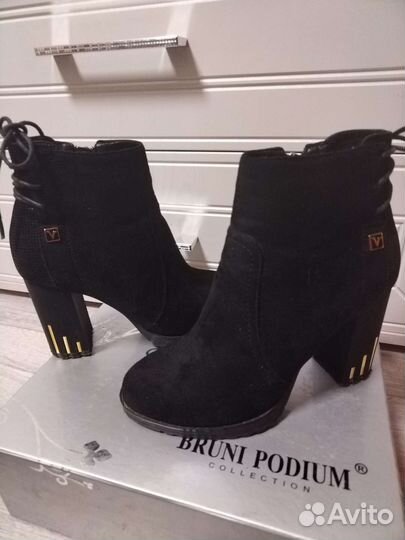 Ботинки женские