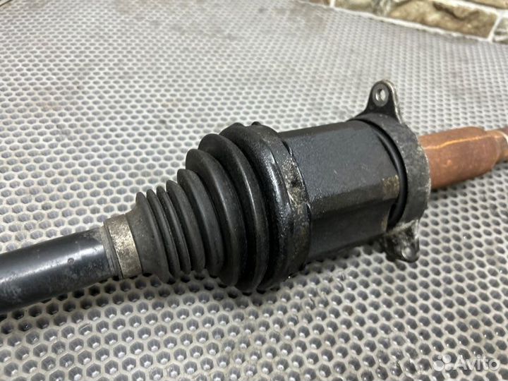 Привод правый передний Volvo XC90