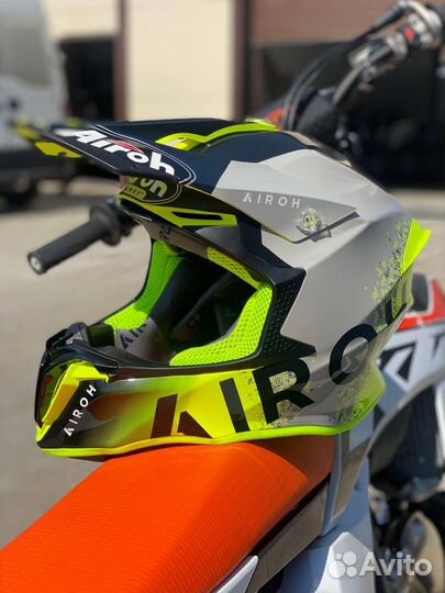 Кроссовый шлем Airoh Twist 2.0 Bit