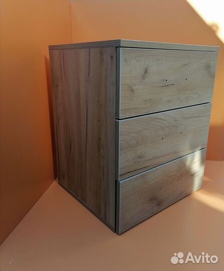 Тумба офисная на колесиках