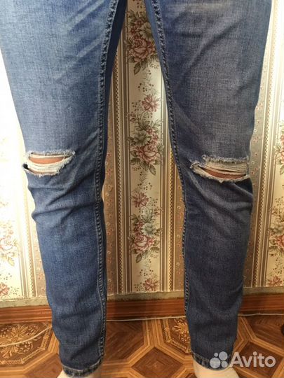 Джинсы