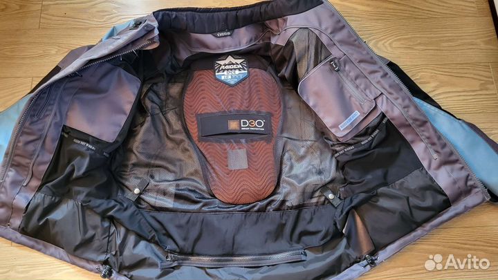 Мотокуртка женская Icon Raiden DKR с защитой