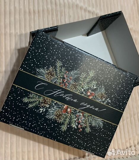 Коробка подарочная новогодняя большая