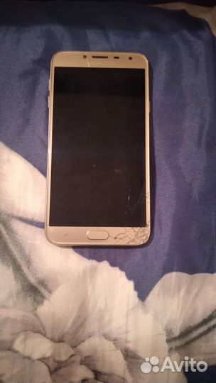 Телефон Samsung J4