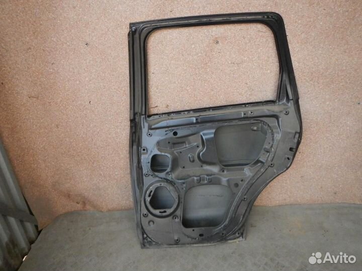 Дверь задняя правая Mitsubishi Outlander