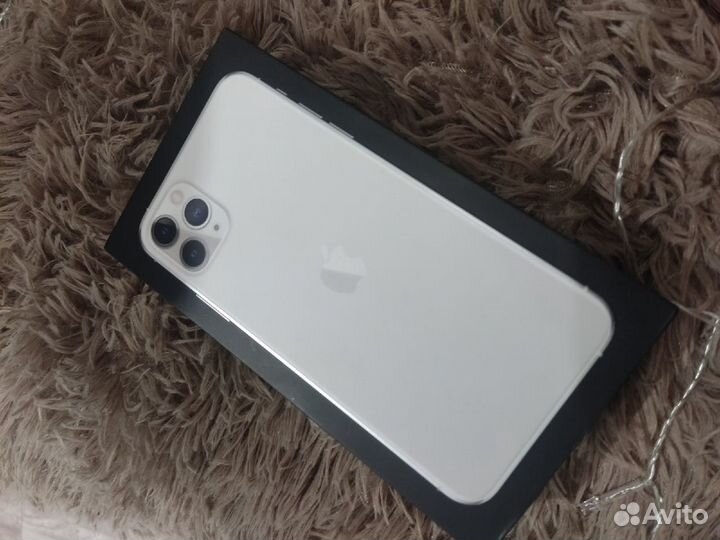 iPhone 11 Pro Max, 64 ГБ