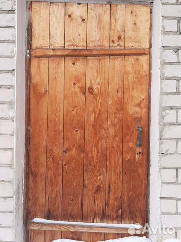 Дверь входная деревянная