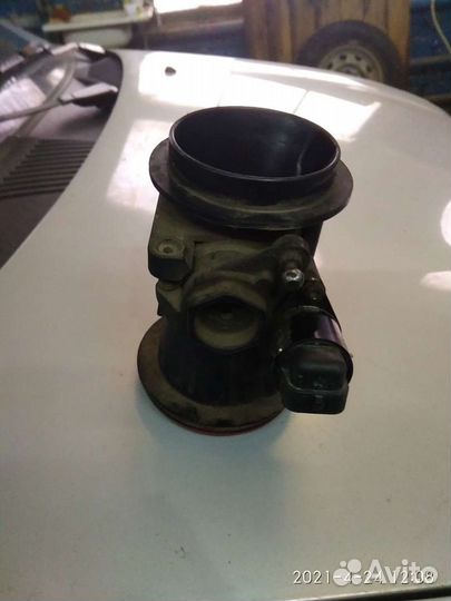 Продам дроссельную заслонку Рено