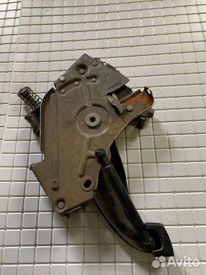 Рычаг стояночного тормоза VW Touareg