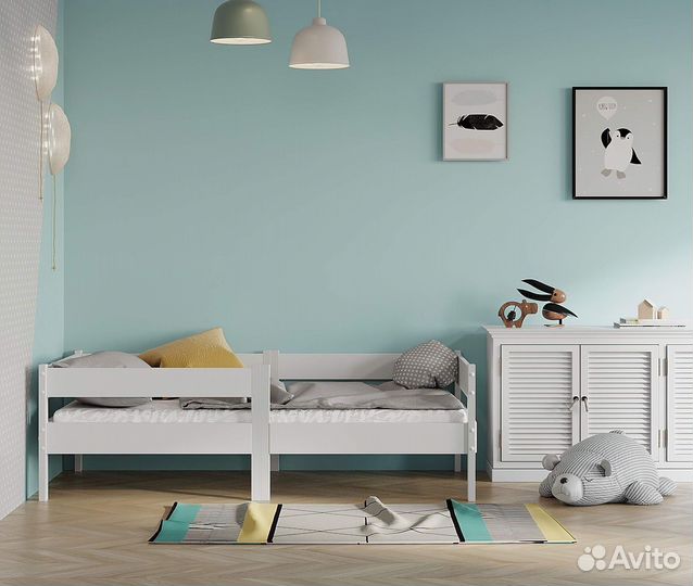Детская кровать с бортиками