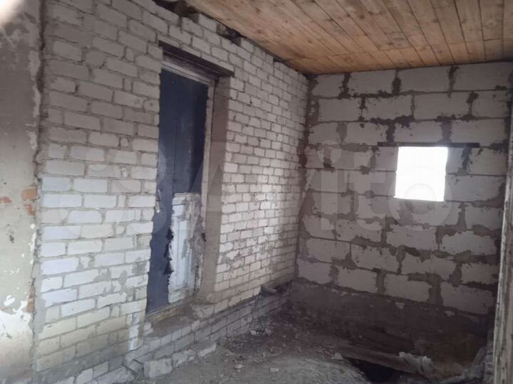 3-к. квартира, 90 м², 1/1 эт.