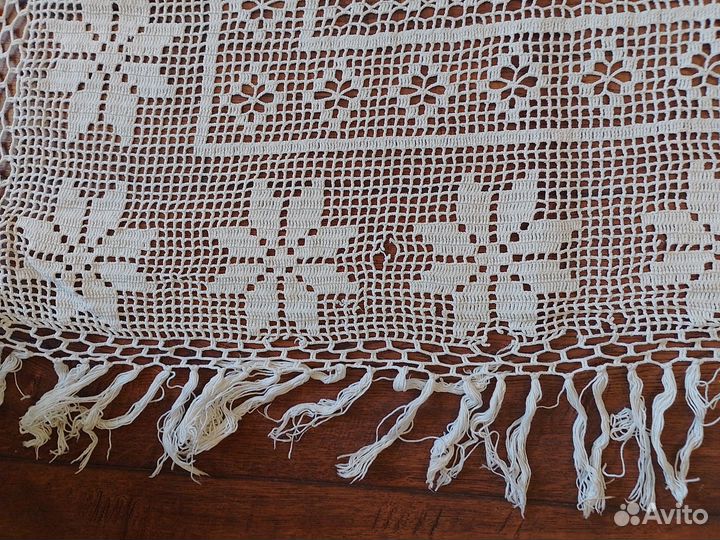 Скатерть- крестецкая вышивка. Винтаж