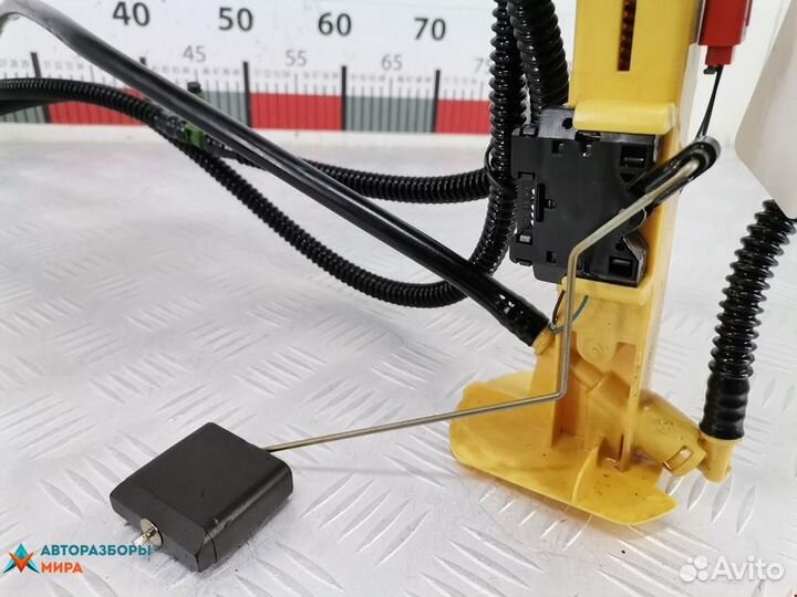 Датчик уровня топлива BMW X5 E70 2007 16117494926