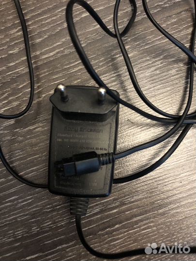 Коробка с аккумуляторами для кнопочных телефонов