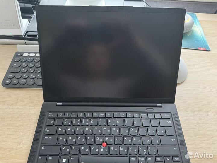 ThinkPad X1 Carbon Gen 10 Core i5-1240P 16G 512SSD