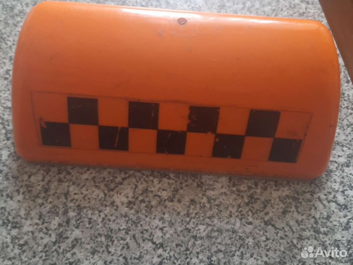 Знак такси на крышу