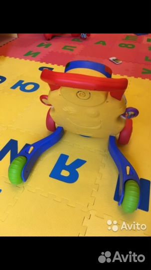 Ходунки игровой центр Chicco