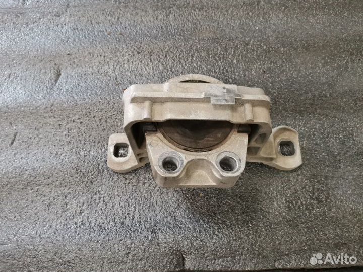 Подушка двигателя правая Ford Focus 2 Рестайлинг